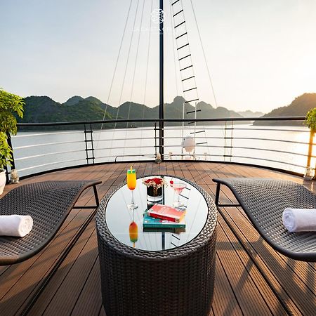 فندق La Casta Cruise ها لونغ المظهر الخارجي الصورة